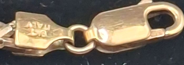 9 ct gold tri colored set