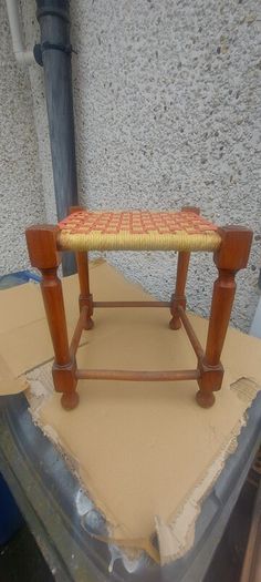 old vintage sugan stool ,,nice used condition, sold as seen, see pictures for condition ,buyer collects or pays postage,
