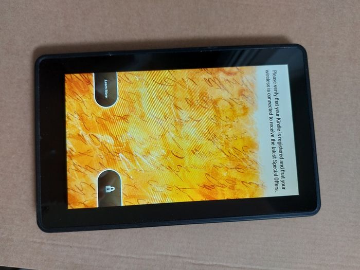 Amazon Kindle, Model D01400, Serial number D026 A0A0 2482 02AQ, in excellent condition