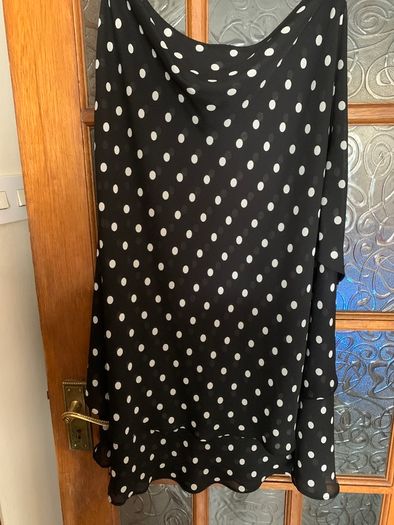 Liz Claiborne Black polka dot skirt