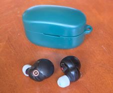 Sony WF-1000XM4 Wireless Noise Cancelling Earbuds + Case