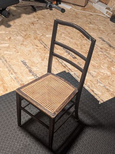 2 Vintage rattan chairs