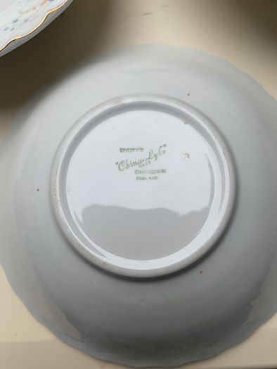 Myott China bowls x 5 & 2 plates