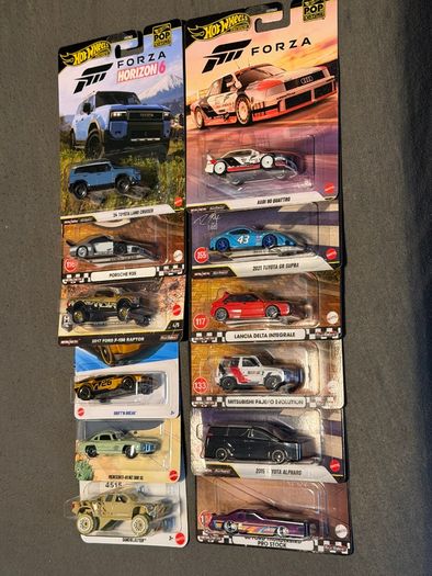 Hot wheels bundle Rexy