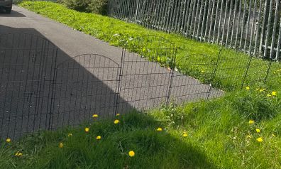 Garden / pet fence panels with gate - 2 sets