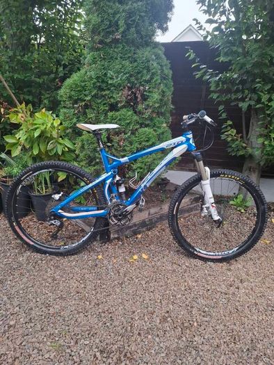 Mountain  bike