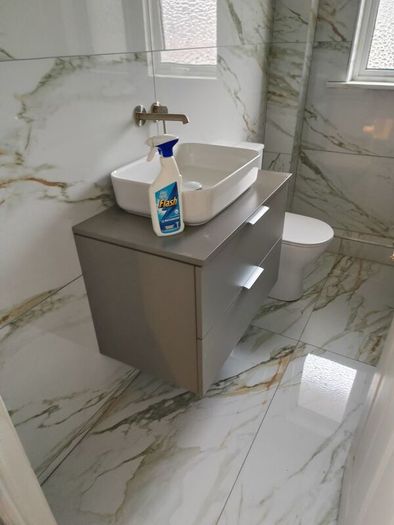 bathroom vanity unit and sink