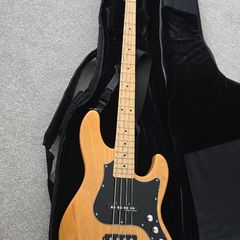FGN Mighty Jazz Bass (Made in Japan) + Case + Stand, Excellent