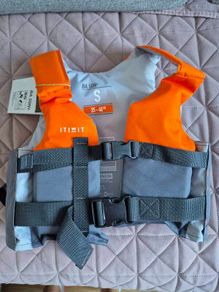 brand new 50N+ buoyancy aid blue/orange