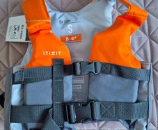 brand new 50N+ buoyancy aid blue/orange