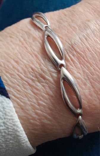 925 Matching Silver Bracelet and Pendant Set