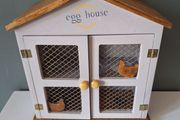 Egg holder