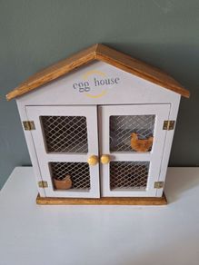 Egg holder