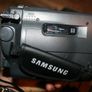 Samsung VP-W60 PAL 8 8mm Video Camera Kit 500x digital zoom (in working order) Image 7
