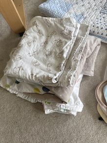 Toddler bedsheets & Quilt