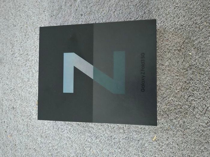 samsung fold 3 box