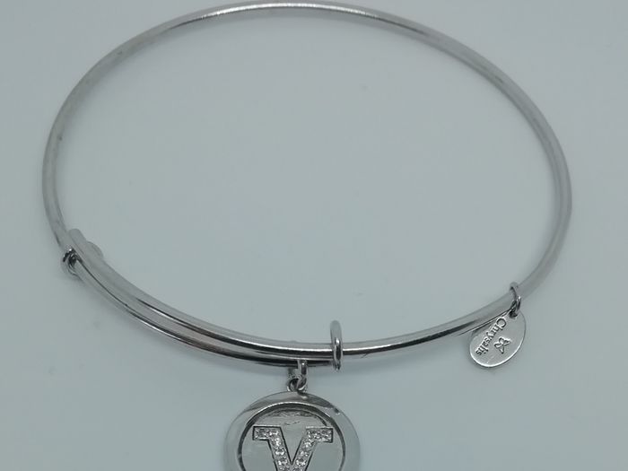 Chrysalis Rhodium Plated Silver Expandable Initial 'V' Bangle New Without Tags CAN POST