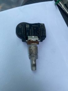 Renault. Zoe wheel tyre pressure sensor