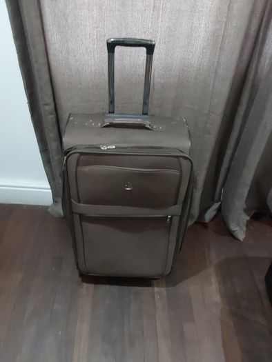 2 suit cases