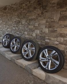 17" Genuine VW R-Line Taigo Alloys