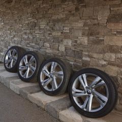 17" Genuine VW R-Line Taigo Alloys