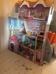 dollshouse