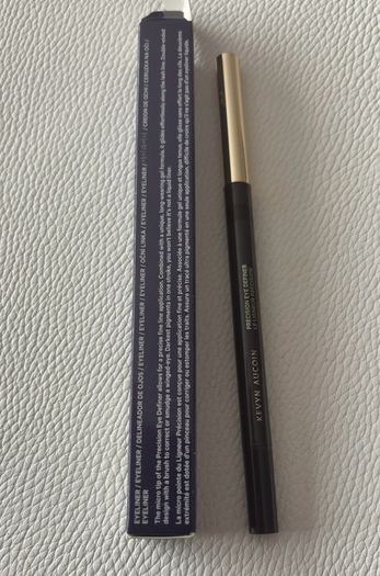 Kevin Aucoin Precision Eye Definer 0.06g Kohl Black