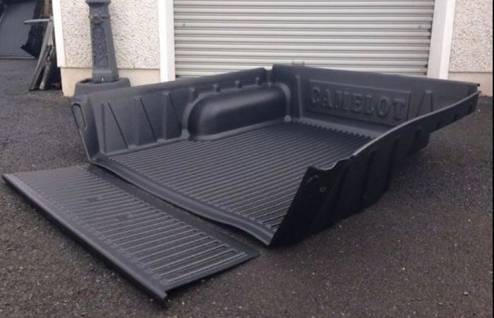 Mazda B2500  Bed liner (New)