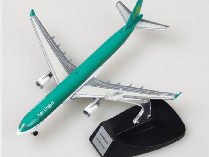 1:450 Aer Lingus Airbus A330-300 Model, Die Cast