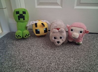 Minecraft plush bundle