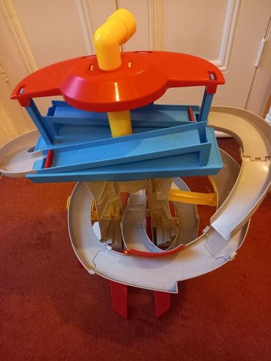 Paw patrol adventure bay rescue tower