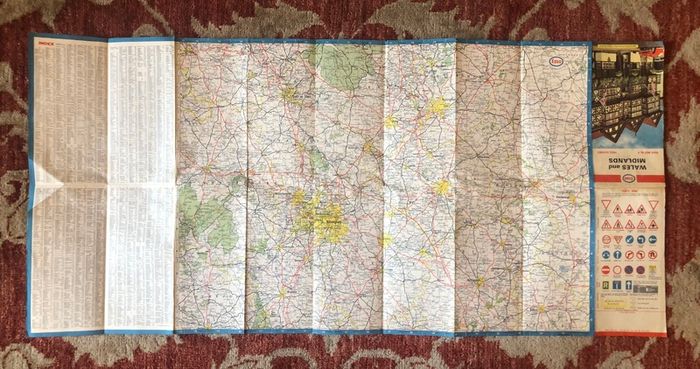 Vintage Esso UK Map & Travel Guides