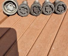 wheel lock bolts