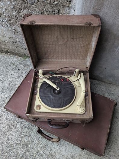 old suitcase and record player