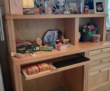 Free desk