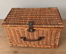 Large Wicker Picnic Hamper Basket with Handle