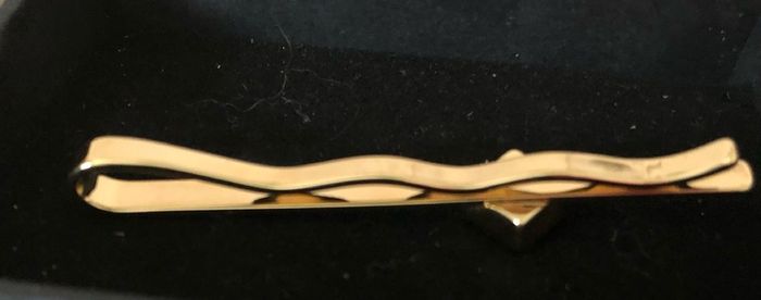 tie pin