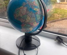 Globe Lamp Very Good Condition