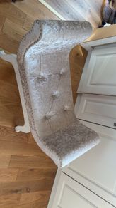 buttonback crushed velvet chair