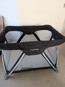 Nuna Aire travel cot
