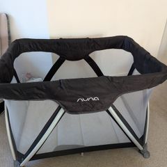 Nuna Aire travel cot