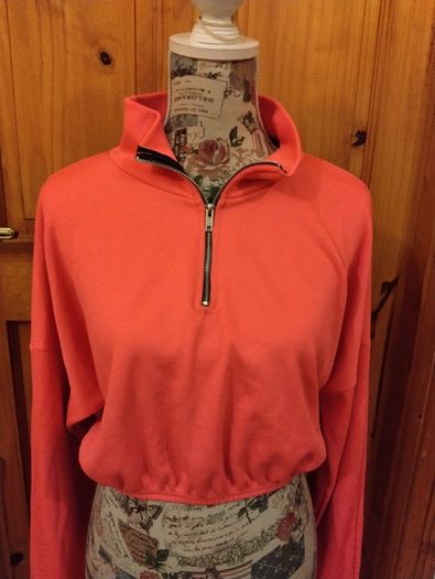 prettylittlethings Pink Zip Up Cropped top jumper
