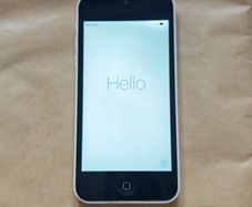 Apple iPhone 5c - 8GB - White - Activation locked - Parts only