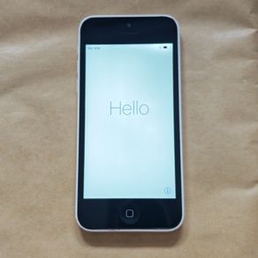 Apple iPhone 5c - 8GB - White - Activation locked - Parts only