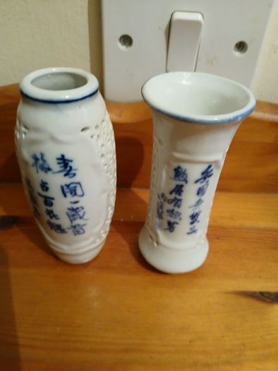 2 Chinese Vintage Brush Pots