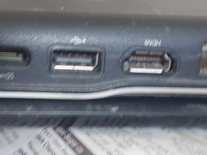 Compaq Presario CQ50, AMD Sempron SI-40, 2.0GHz, 1GB Ram, Windows 7, 32 Bit, Firefox, Opera and chrome, excellent cosmetic condition, Vintage Laptop