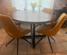 Dining table and 4 chairs