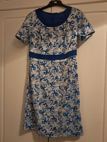 blue dress