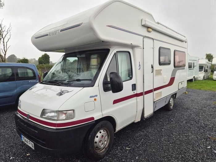 Camper