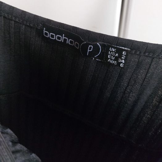 Boohoo dress